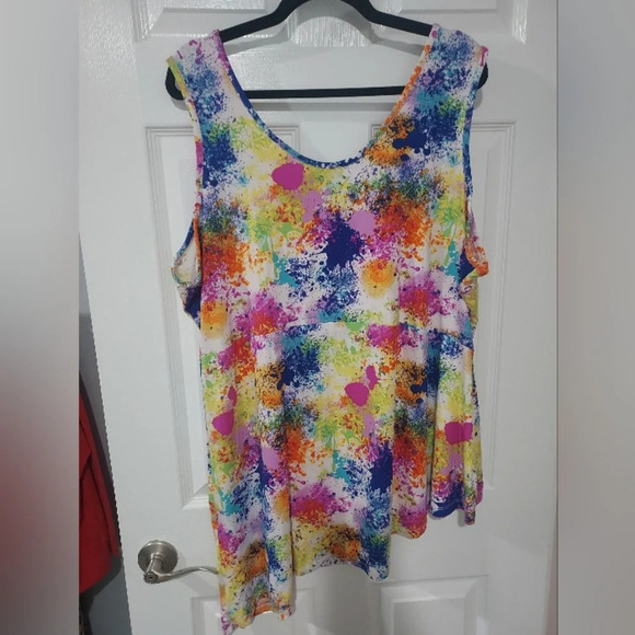 Rouge Collection Multicolored Paint Splatter Sleeveless Top in Size 4X - Picture 7 of 8